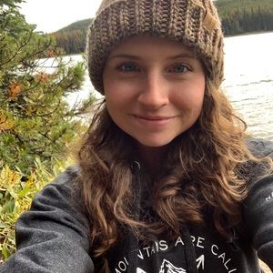 Meet your Posher, Olivia